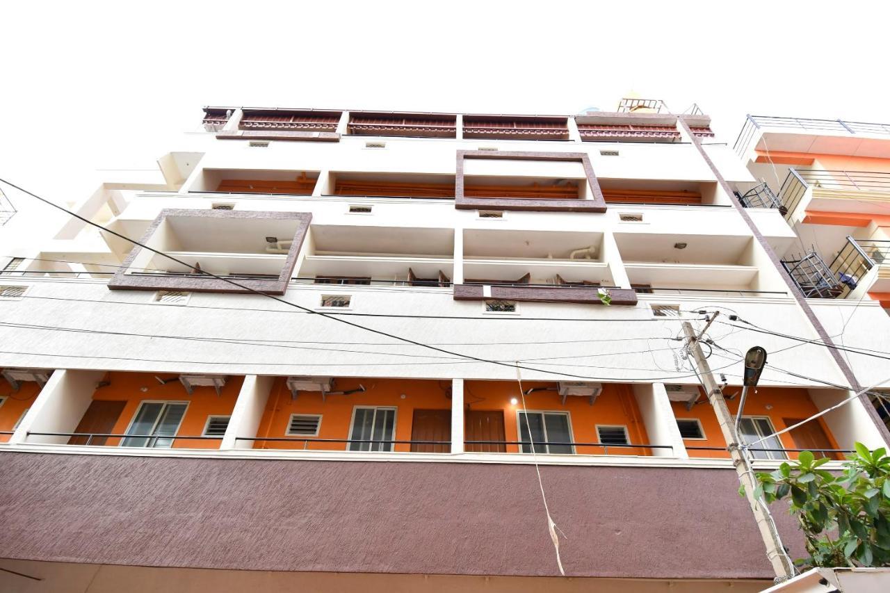 Oyo 44065 Sri Krishna Nilaya Hotell Bangalore Exteriör bild