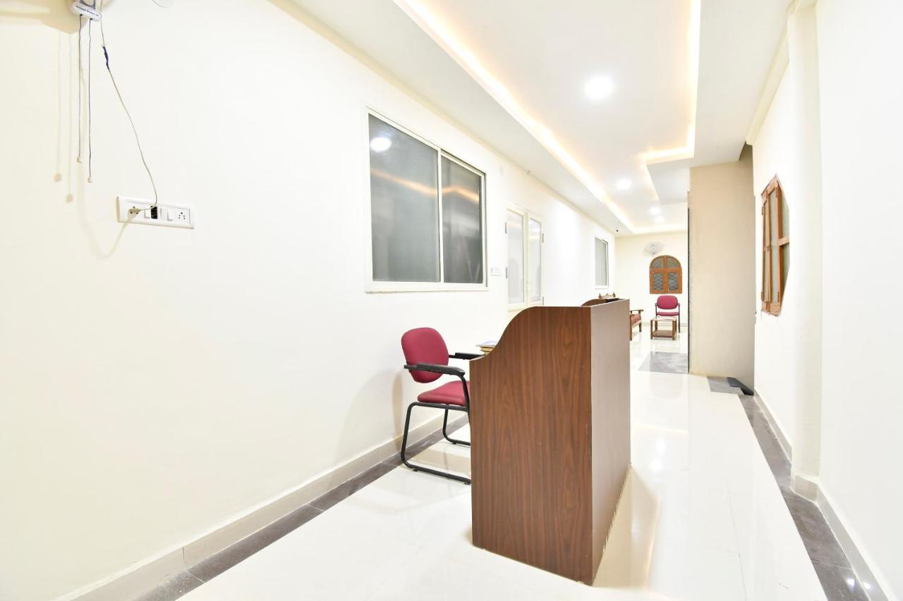 Oyo 44065 Sri Krishna Nilaya Hotell Bangalore Exteriör bild